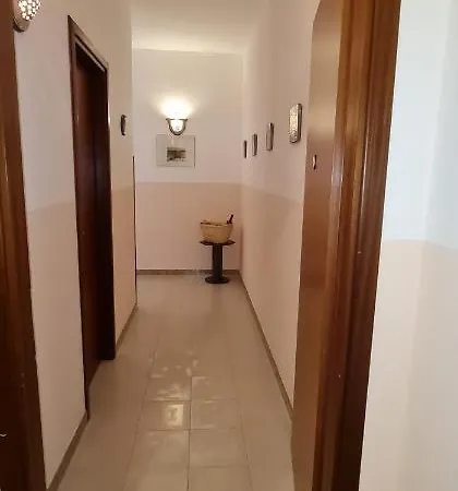 Da Fenisia Apartment *